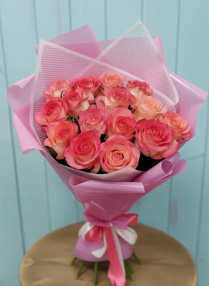 Букет 15 Розовых роз Равель в Осоргино