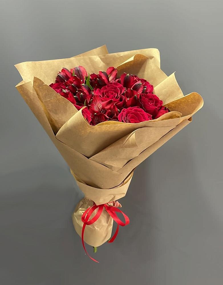 Букет цветов из: Альстромерии и Розы в Осоргино