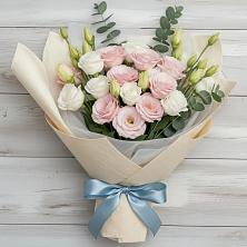 Букет цветов из:  Лизиантусы в Осоргино