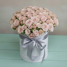 Цветочная композиция из Розы в шляпной коробке в Осоргино