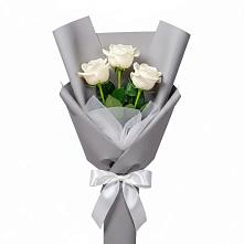 Букет 3 белые розы в Осоргино