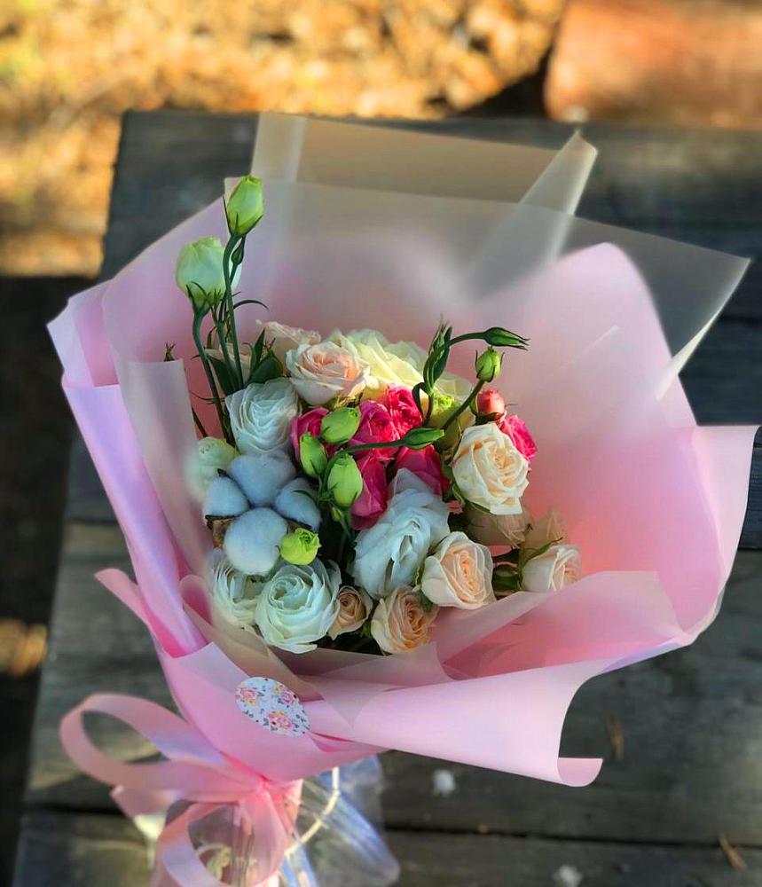 Букет цветов из: Розы и Лизиантусы в Осоргино