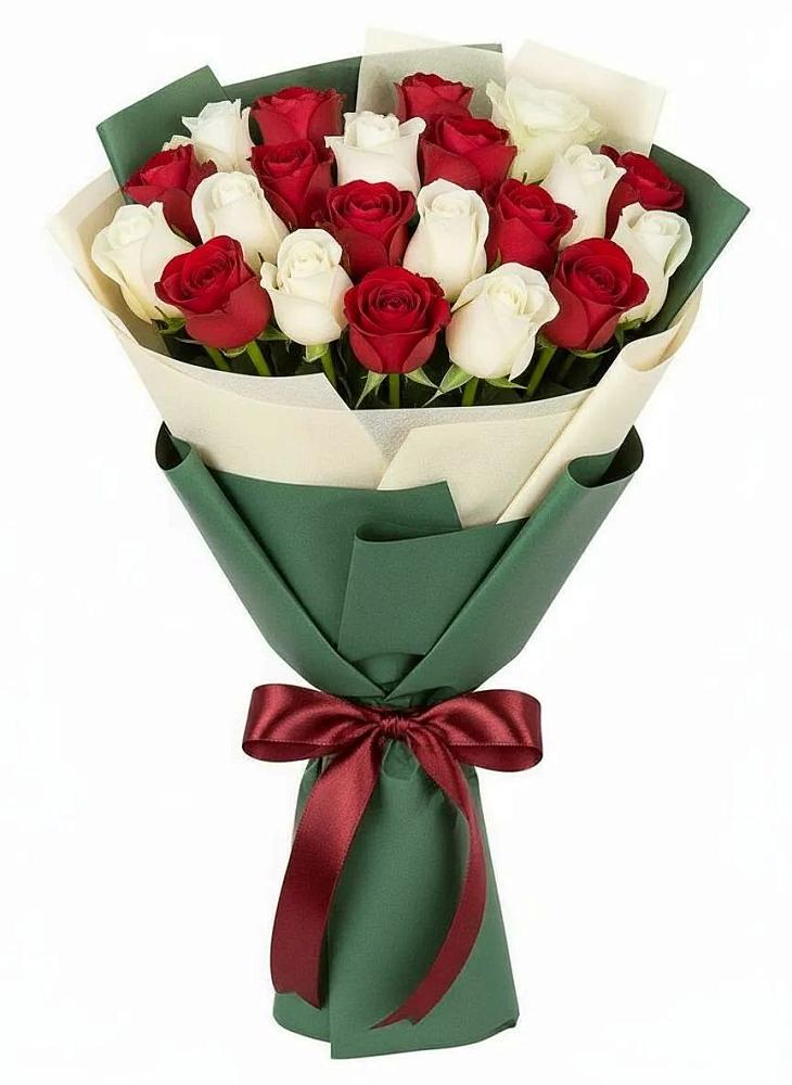 Букет Микс из красных и белых роз в Осоргино