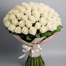 Букет 101 беля роза Белоснежка в Осоргино