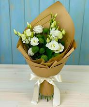 Букет цветов из:  Хризантемы и Лизиантусы #REPLACE_PRED# Осоргино