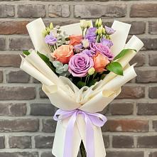 Букет цветов из:  Лизиантусы и Розы в Осоргино