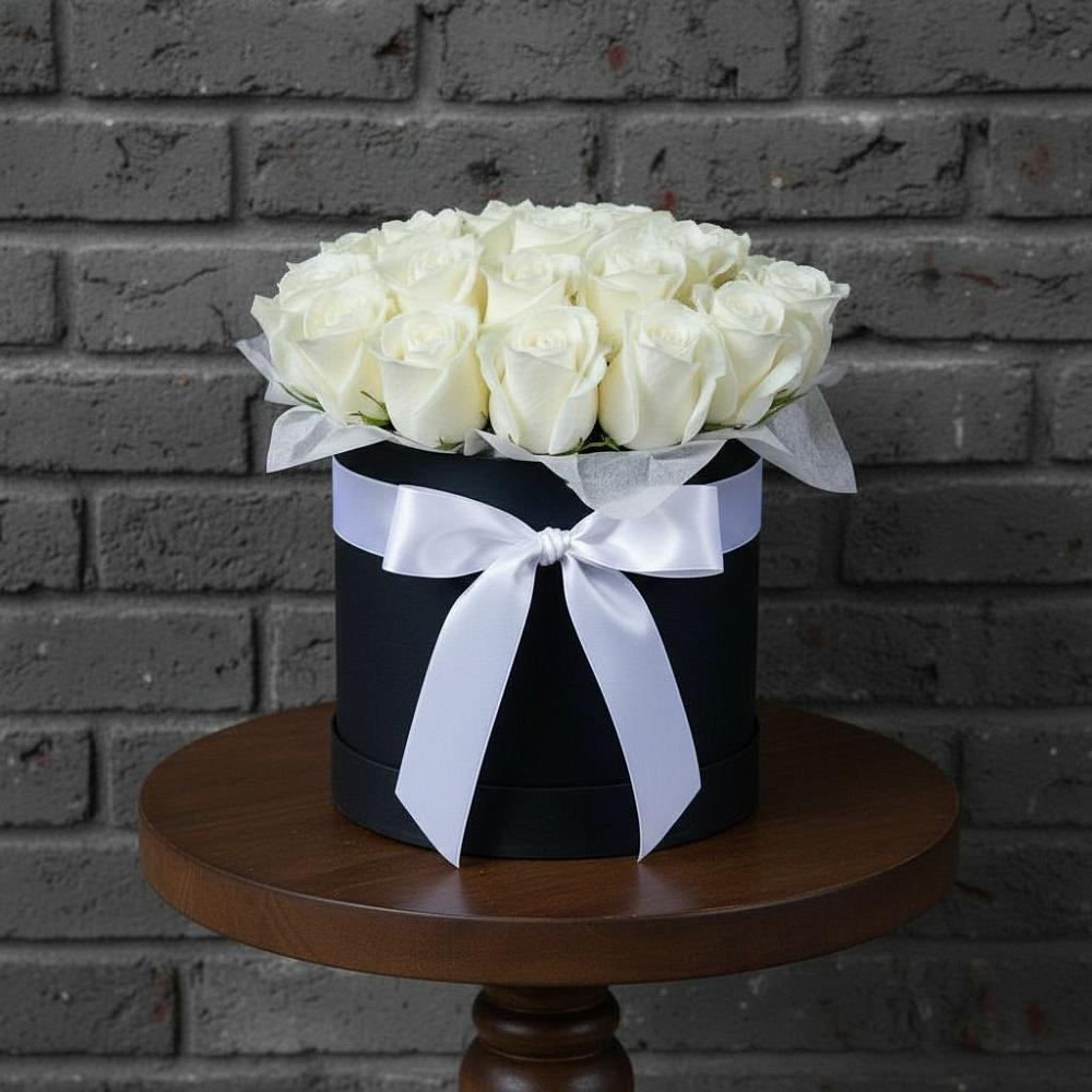 Цветочная композиция из Розы в шляпной коробке в Осоргино